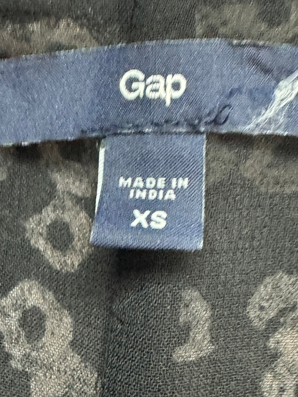 GAP Geometric Print Sleeveless Drape Neck Ruffle Blouse - Size XS