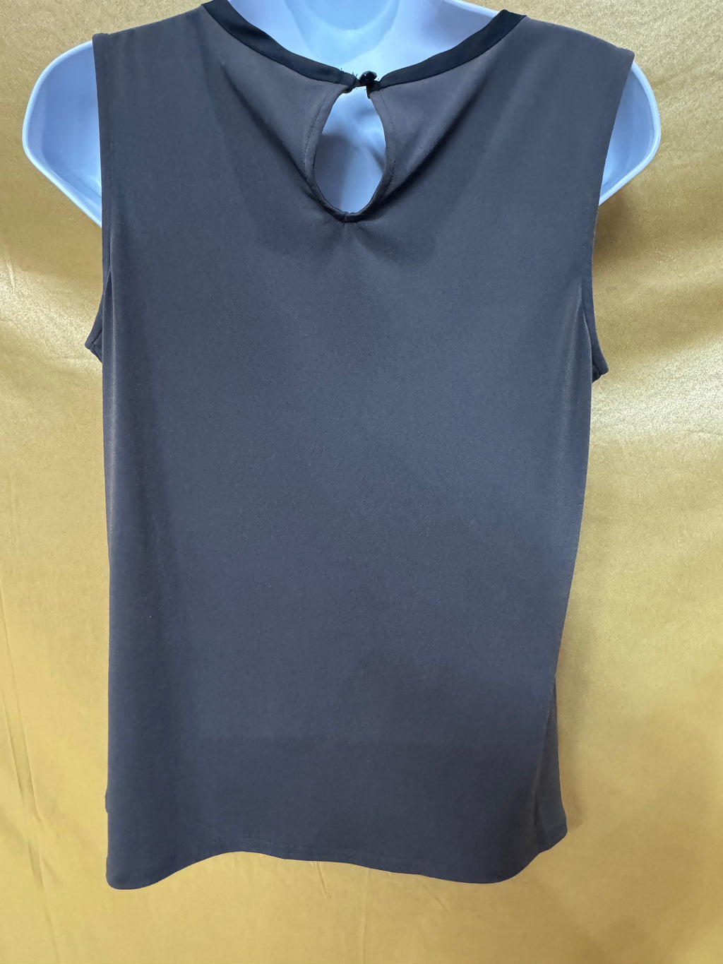 Banana Republic Gray Sleeveless Blouse with Black Trim & Pleated Neckline - Size XS