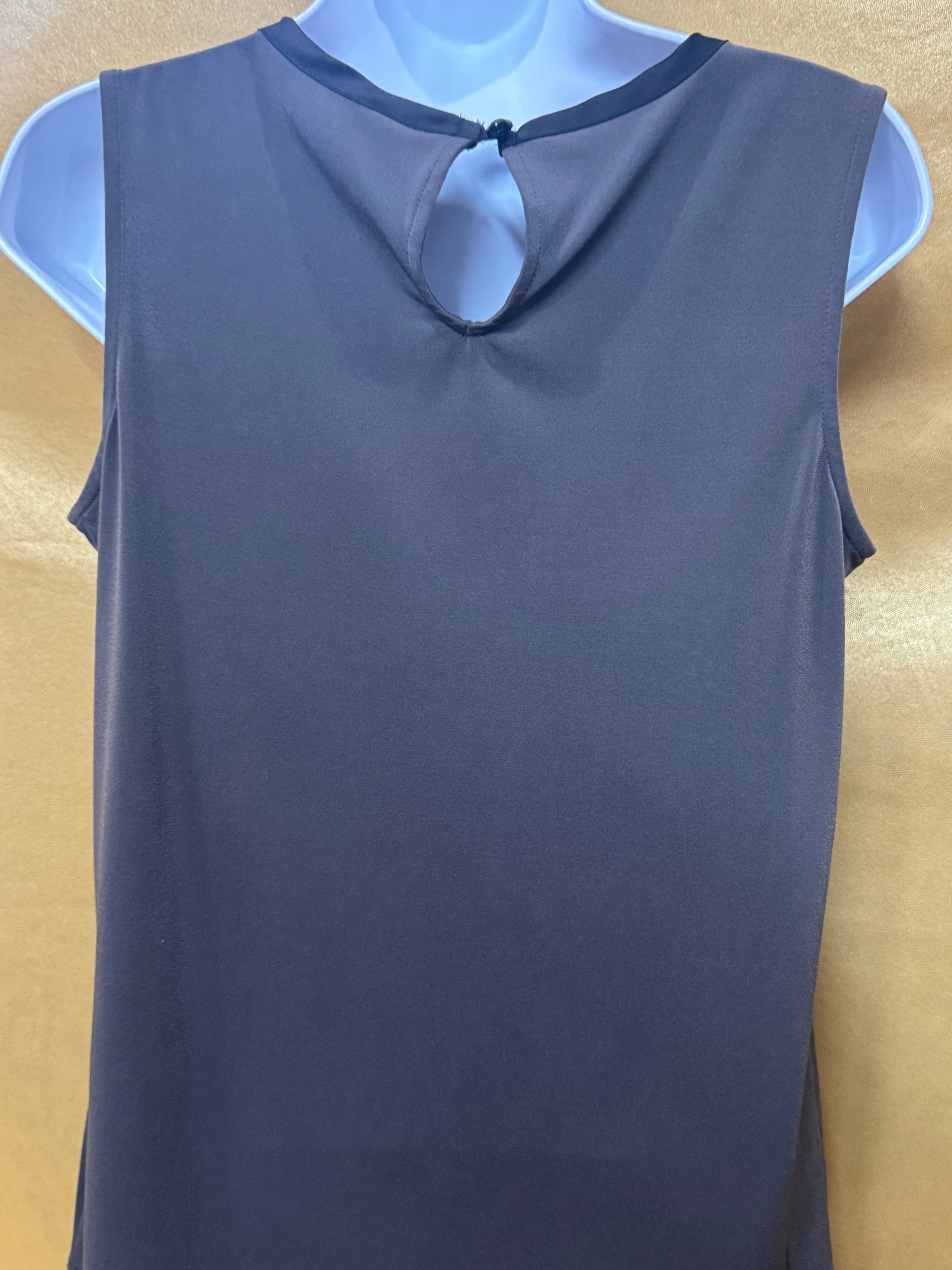 Banana Republic Gray Sleeveless Blouse with Black Trim & Pleated Neckline - Size XS