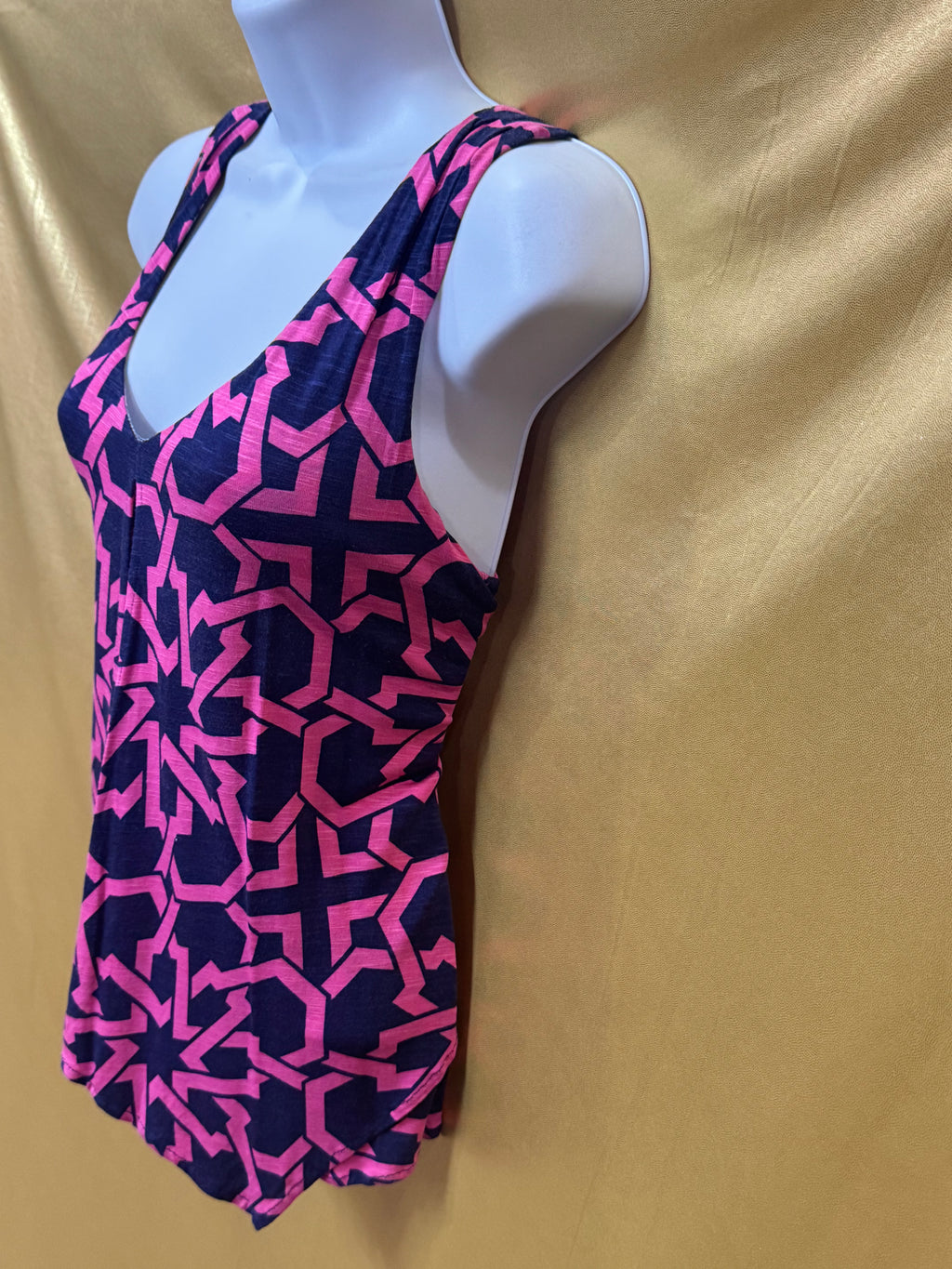 Tori Richard Pink & Navy Geometric Sleeveless V-Neck Top - Size XS