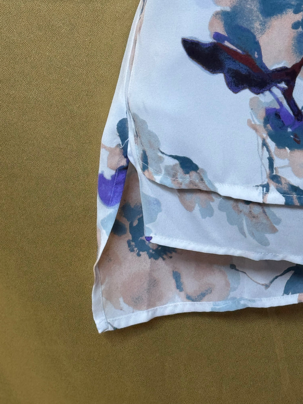 Simply Vera Vera Wang Floral High-Low Blouse Size XS