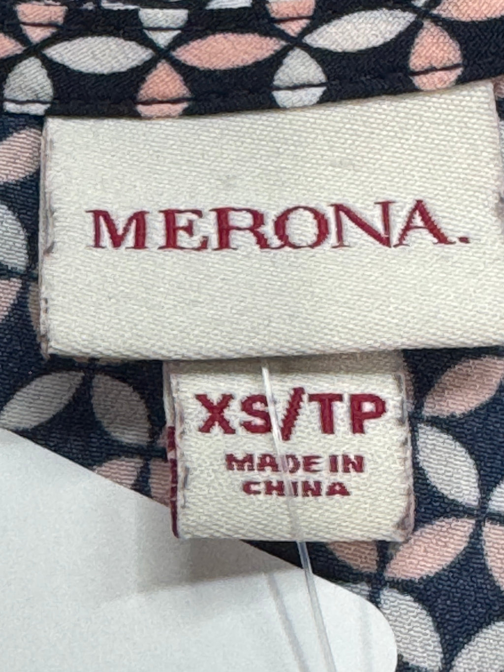 Merona Geometric Pleated Sleeveless Blouse Top Black Pink White Size XS