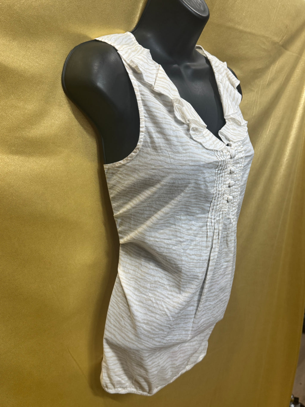 Loft by Ann Taylor Ivory Ruffle Neck Pintuck Sleeveless Blouse - Size XS