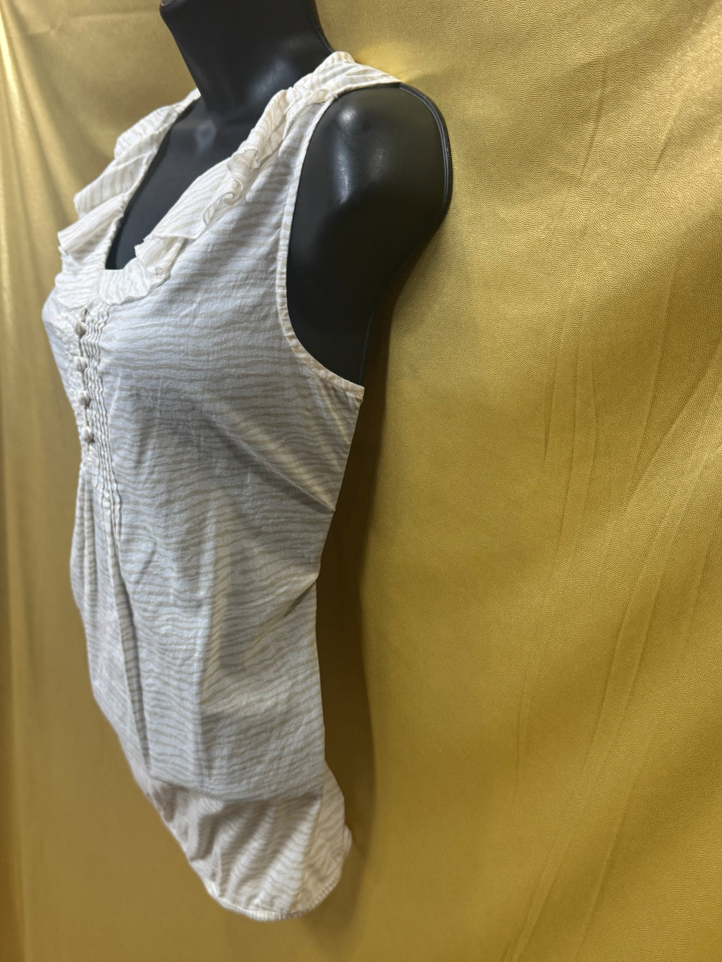 Loft by Ann Taylor Ivory Ruffle Neck Pintuck Sleeveless Blouse - Size XS
