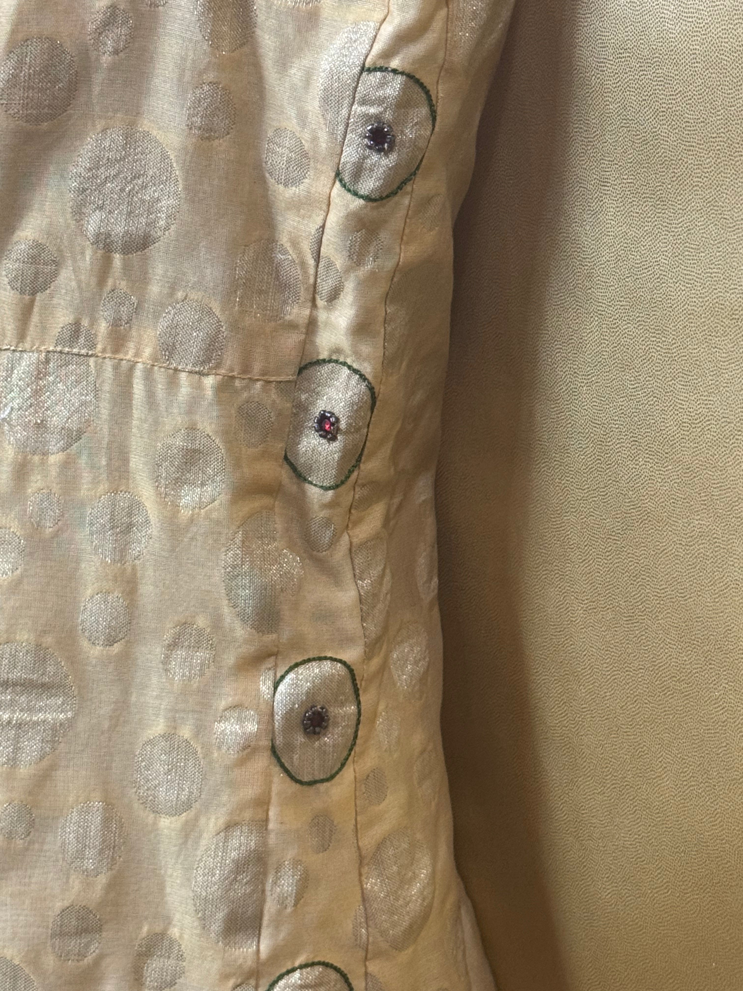 Stunning STELATINA Gold Jacquard Sleeveless Vest Size XS