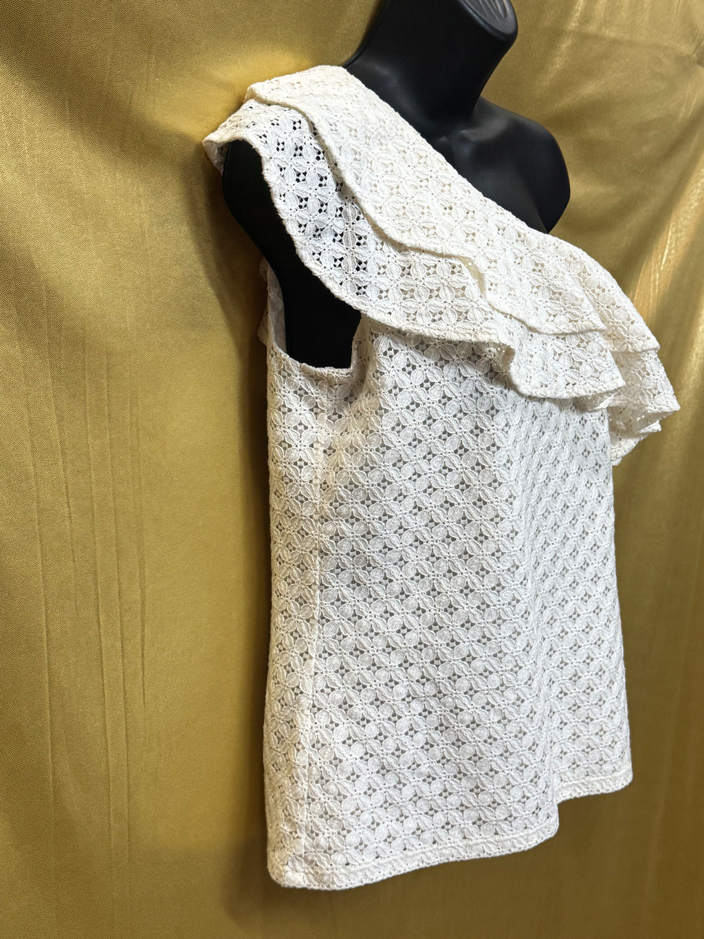 Banana Republic White Eyelet One-Shoulder Ruffle Top - Size XS