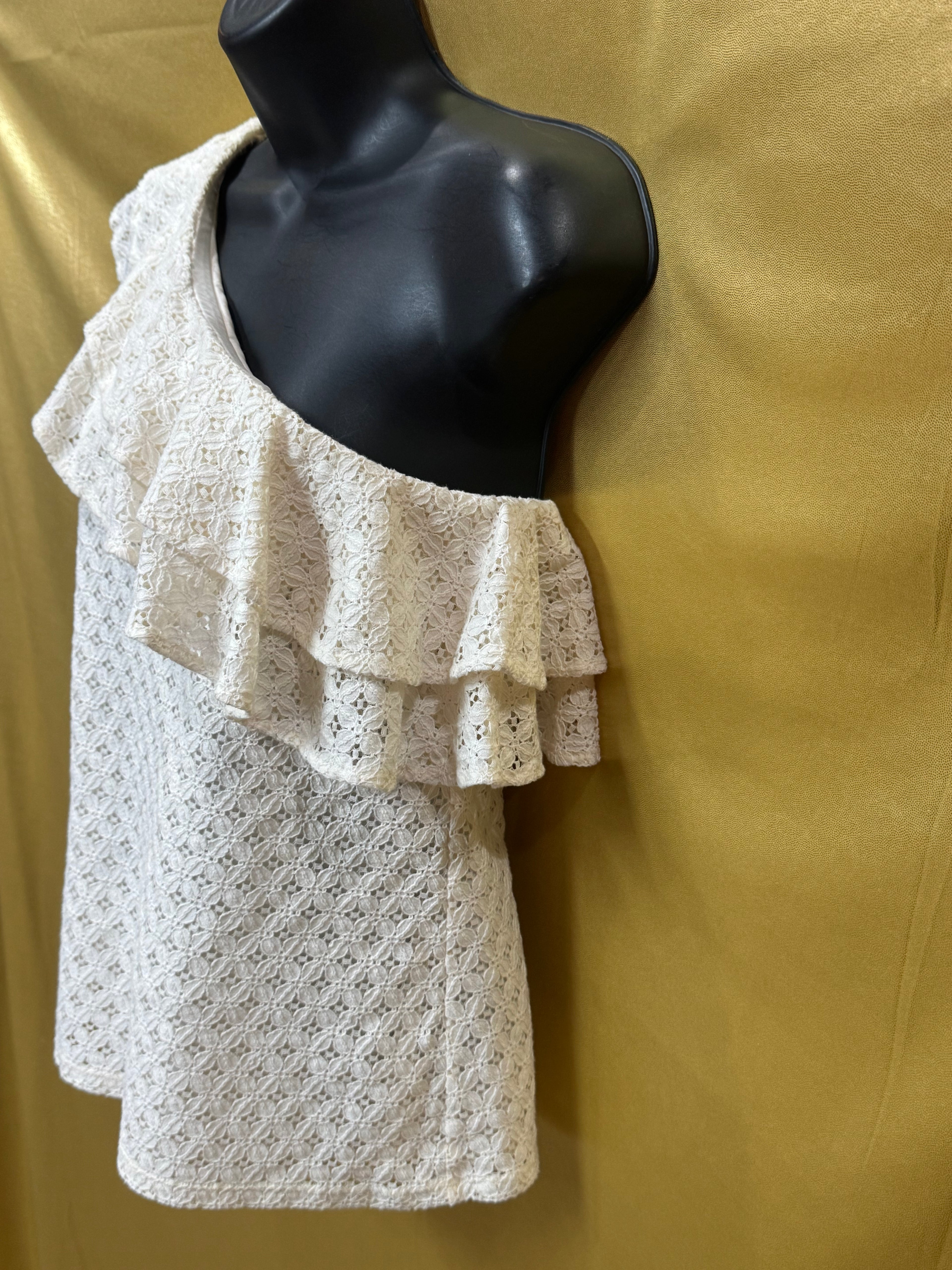Banana Republic White Eyelet One-Shoulder Ruffle Top - Size XS