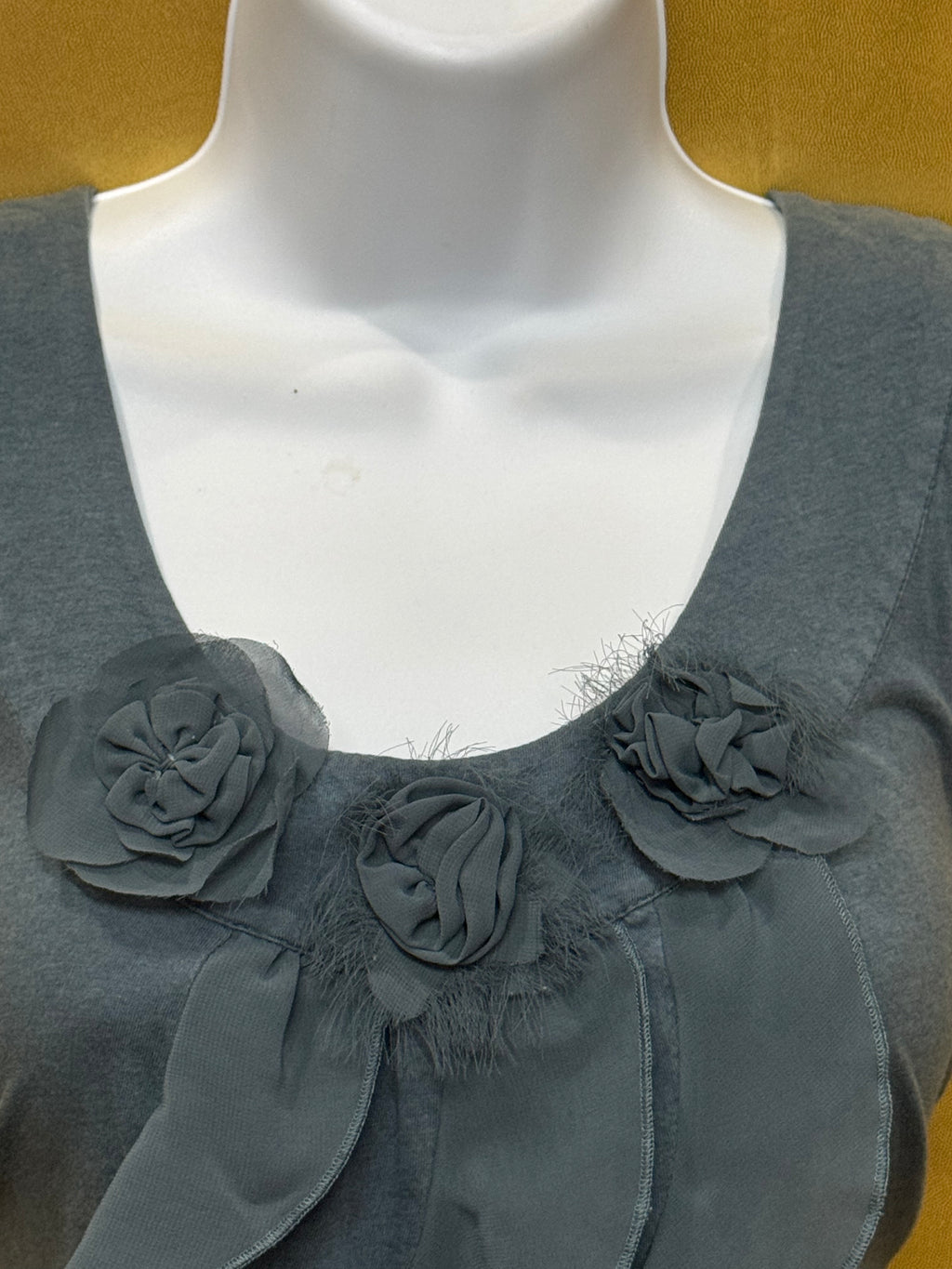 LOFT Dusty Blue Ruffled Floral Tank Top – Size XS
