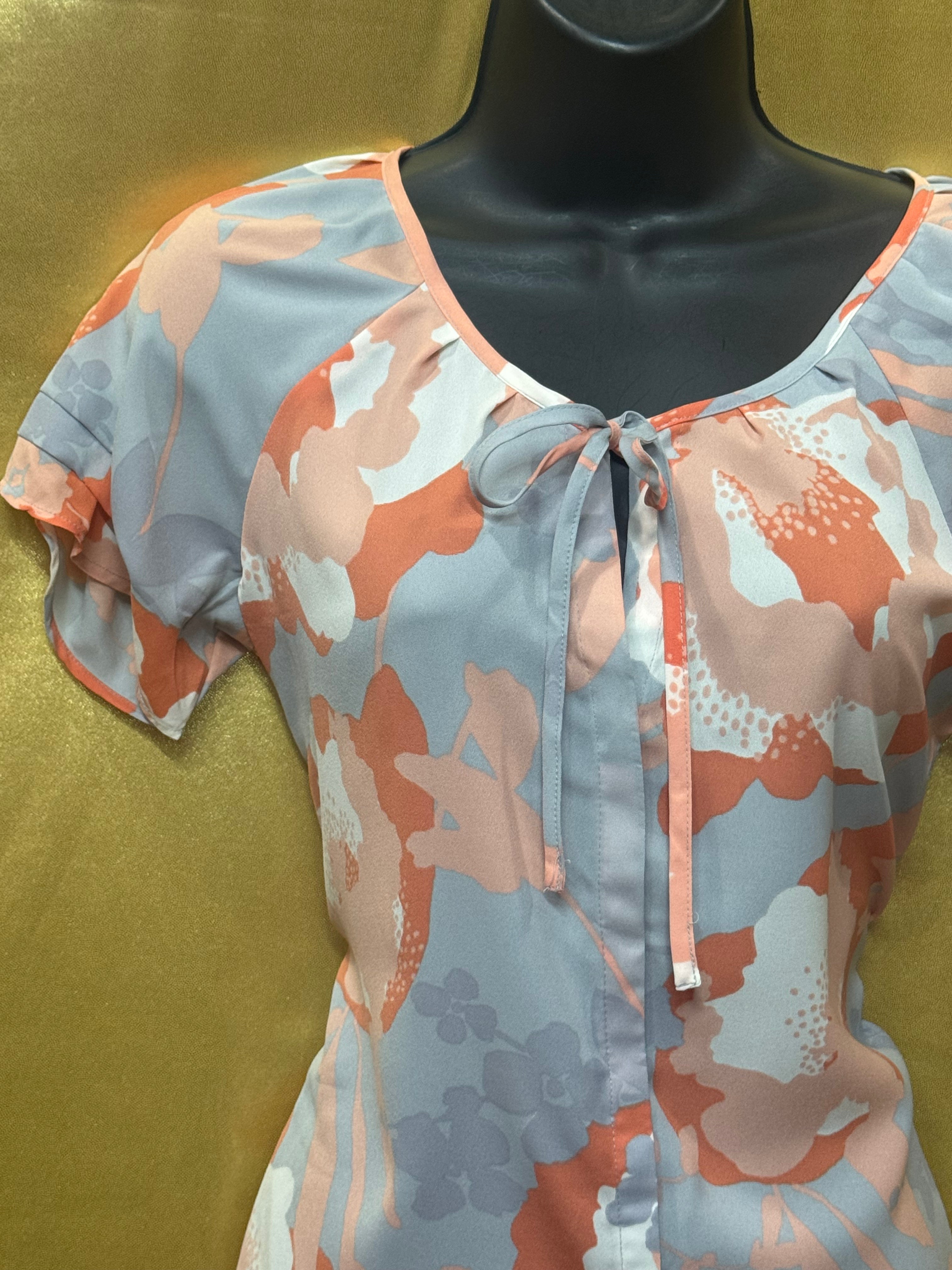 Banana Republic Floral Tie-Neck Short Sleeve Blouse - Size XS