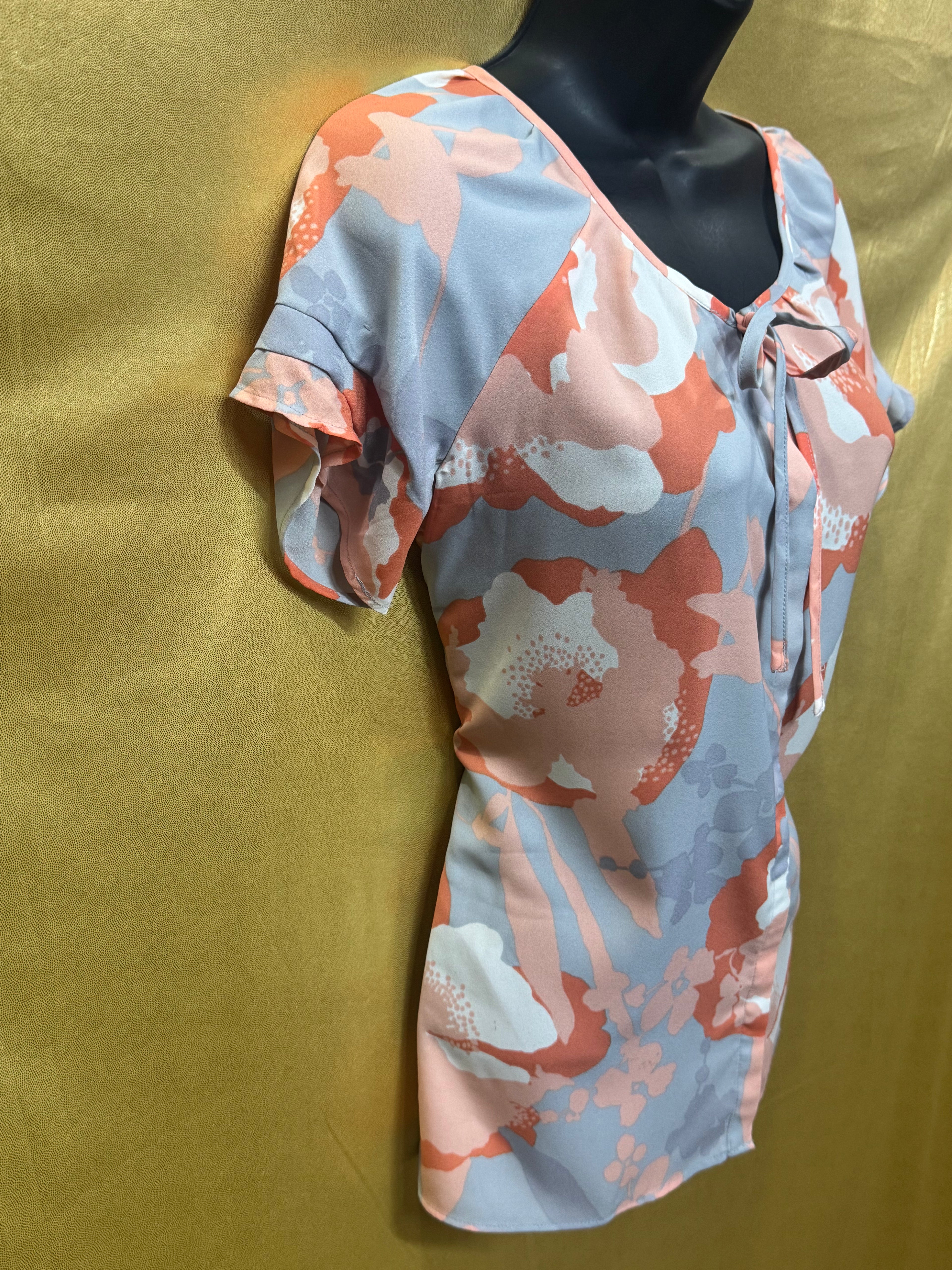 Banana Republic Floral Tie-Neck Short Sleeve Blouse - Size XS