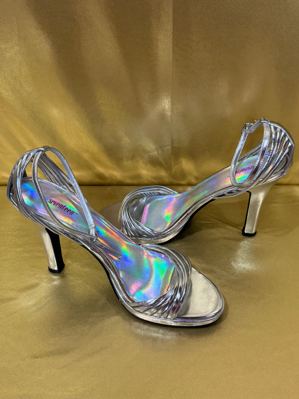Vintage Y2K Seventeen Metallic Silver Strappy Heels with Holographic Iridescent Insoles – Size 8.5