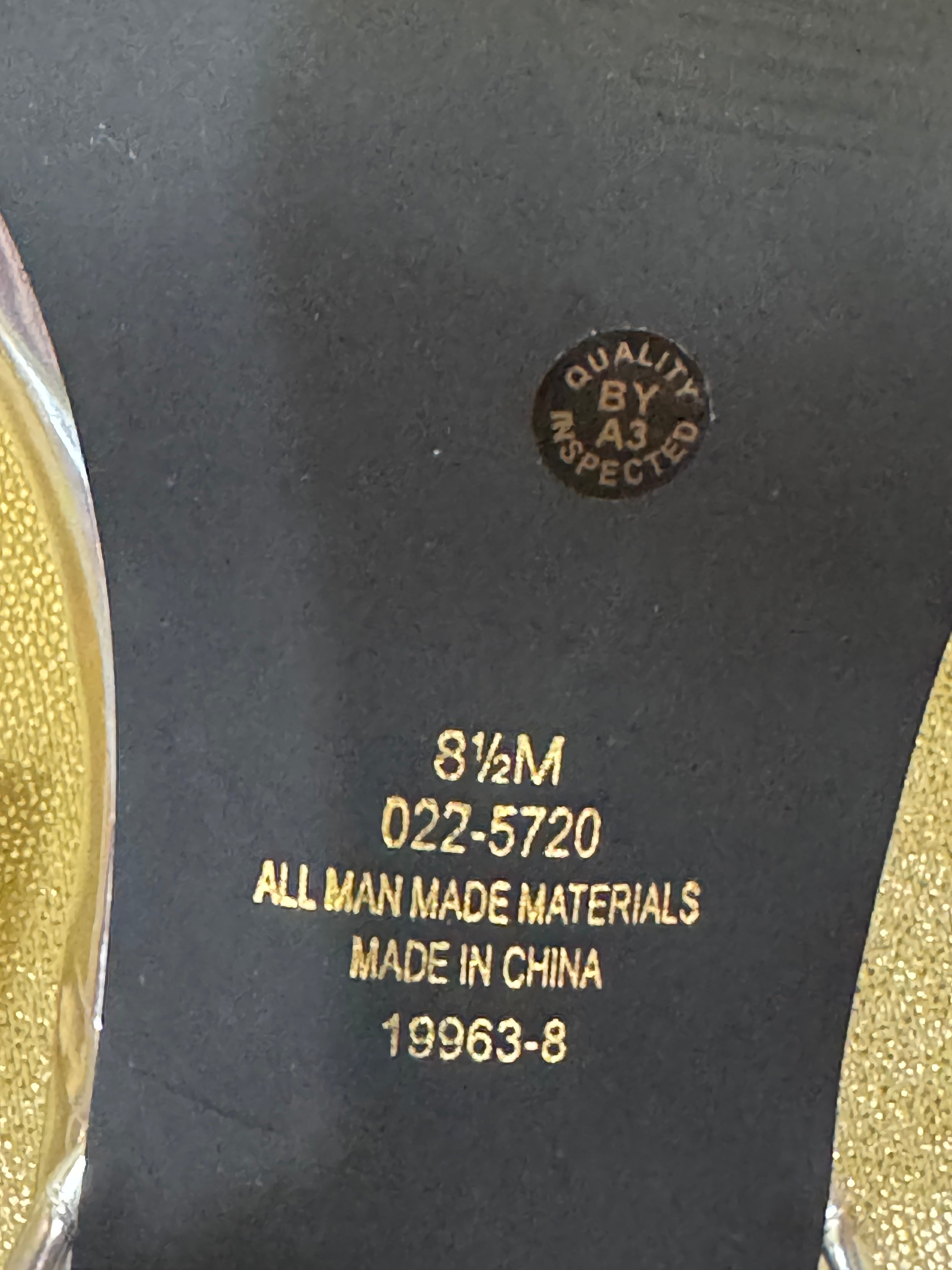 Vintage Y2K Seventeen Metallic Silver Strappy Heels with Holographic Iridescent Insoles – Size 8.5