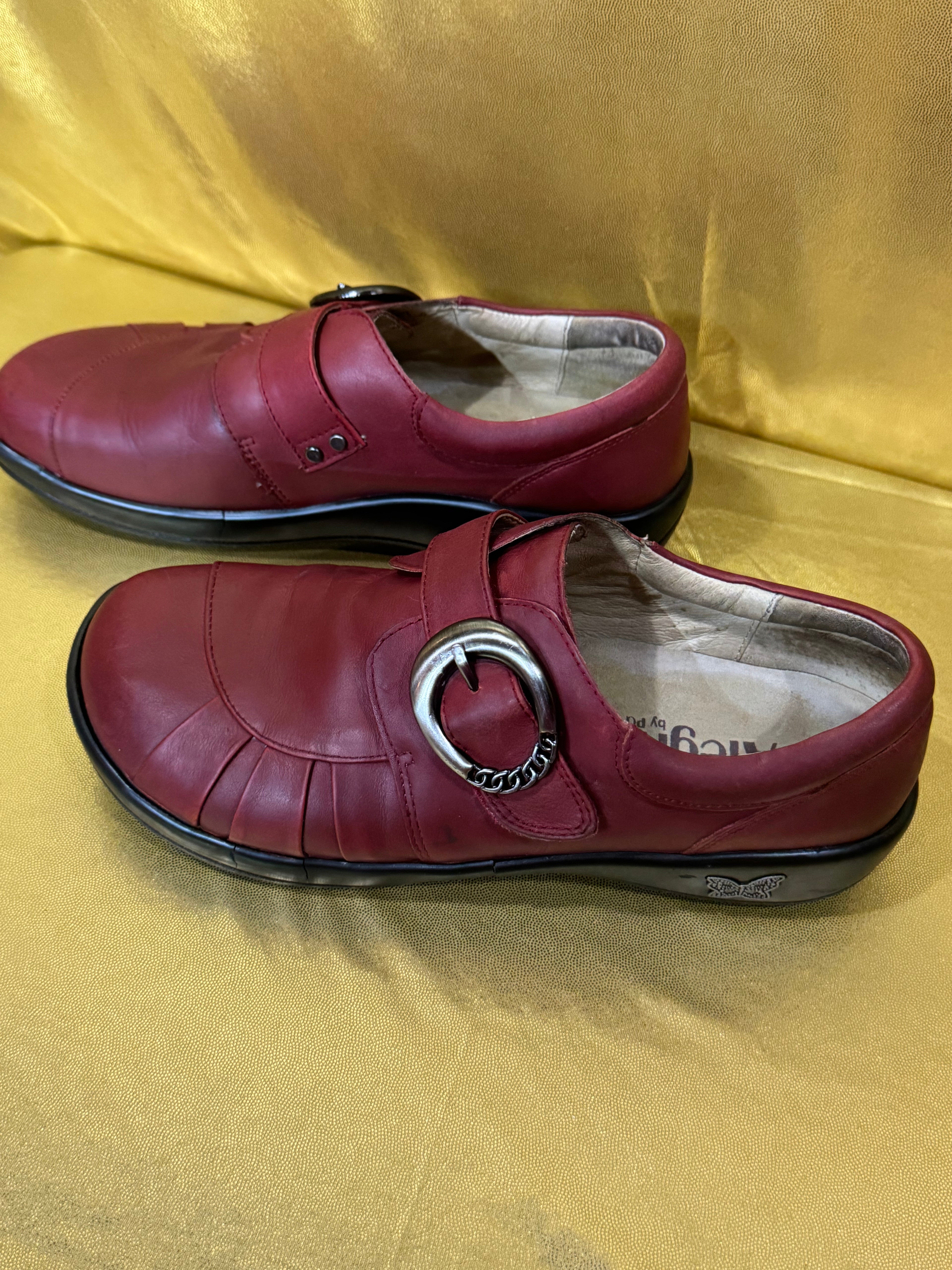 Alegria Khloe Red Leather Comfort Clogs Shoes EUR 37 US 7-7.5 Nurse Working Slip On