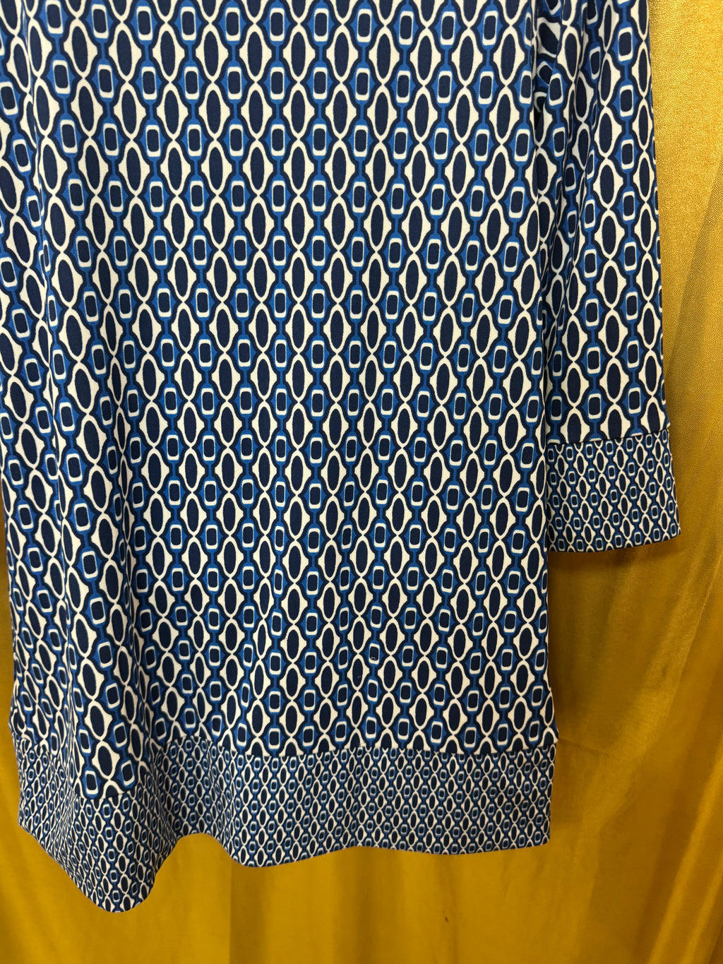 Ann Taylor Geometric Chain Link 3/4 Sleeve Blouse - Size XS