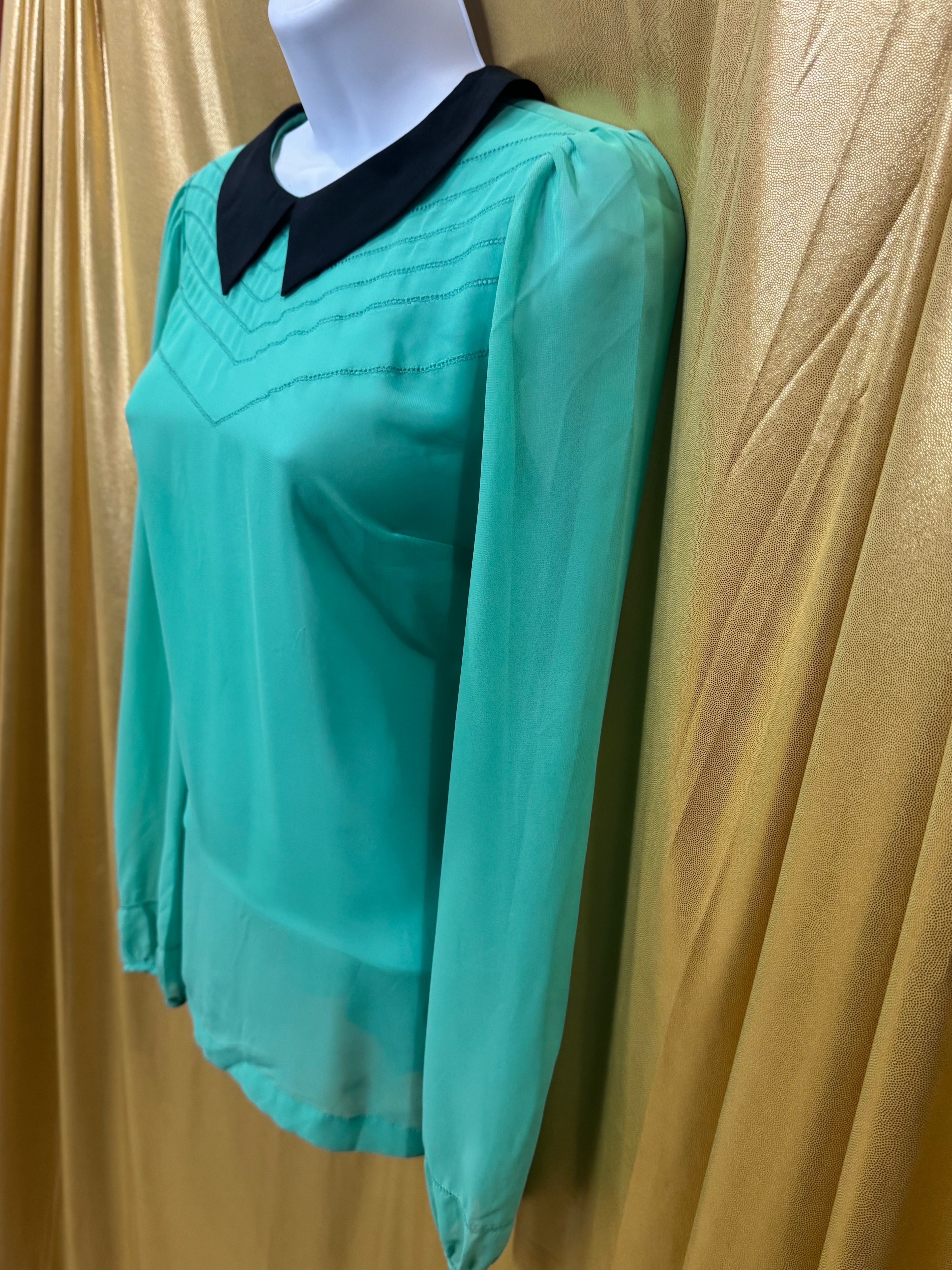 Vintage-Vibe Green Chiffon Long Sleeve Blouse by Allen B. Size XS