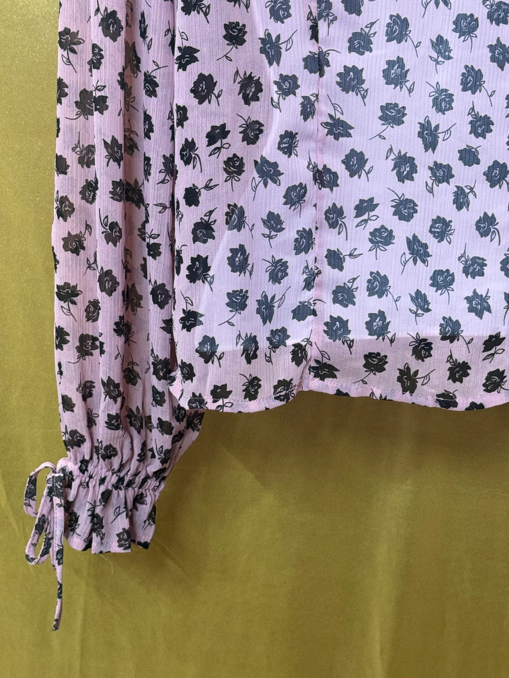 H&M Divided Pink & Black Floral Ruffled Chiffon Blouse Size XXS