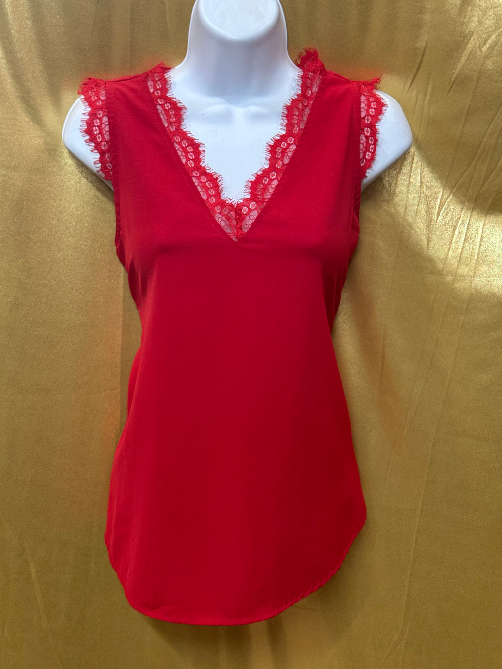 Chic True Red Lace V-Neck Sleeveless Top – Size Small