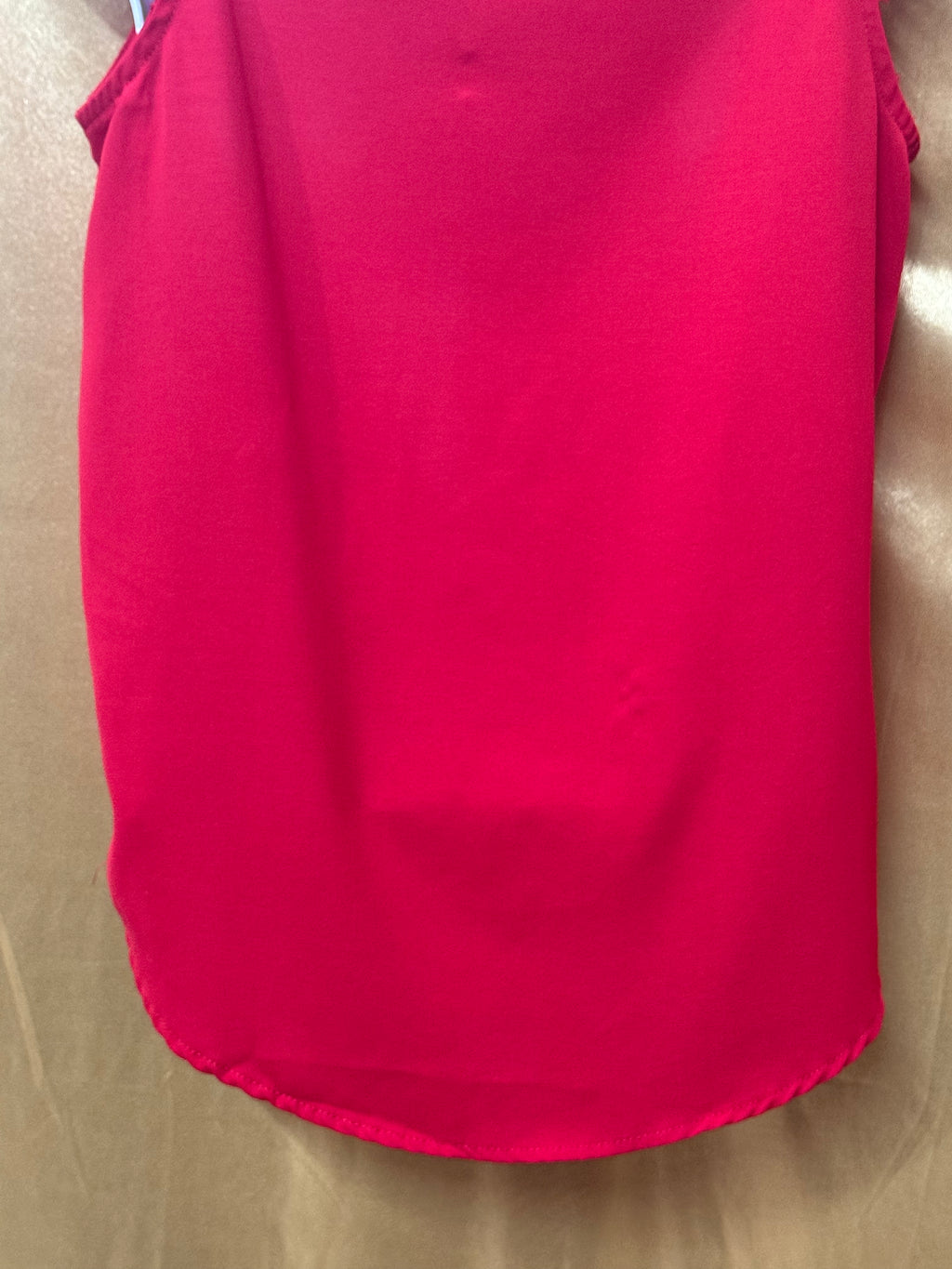Chic True Red Lace V-Neck Sleeveless Top – Size Small