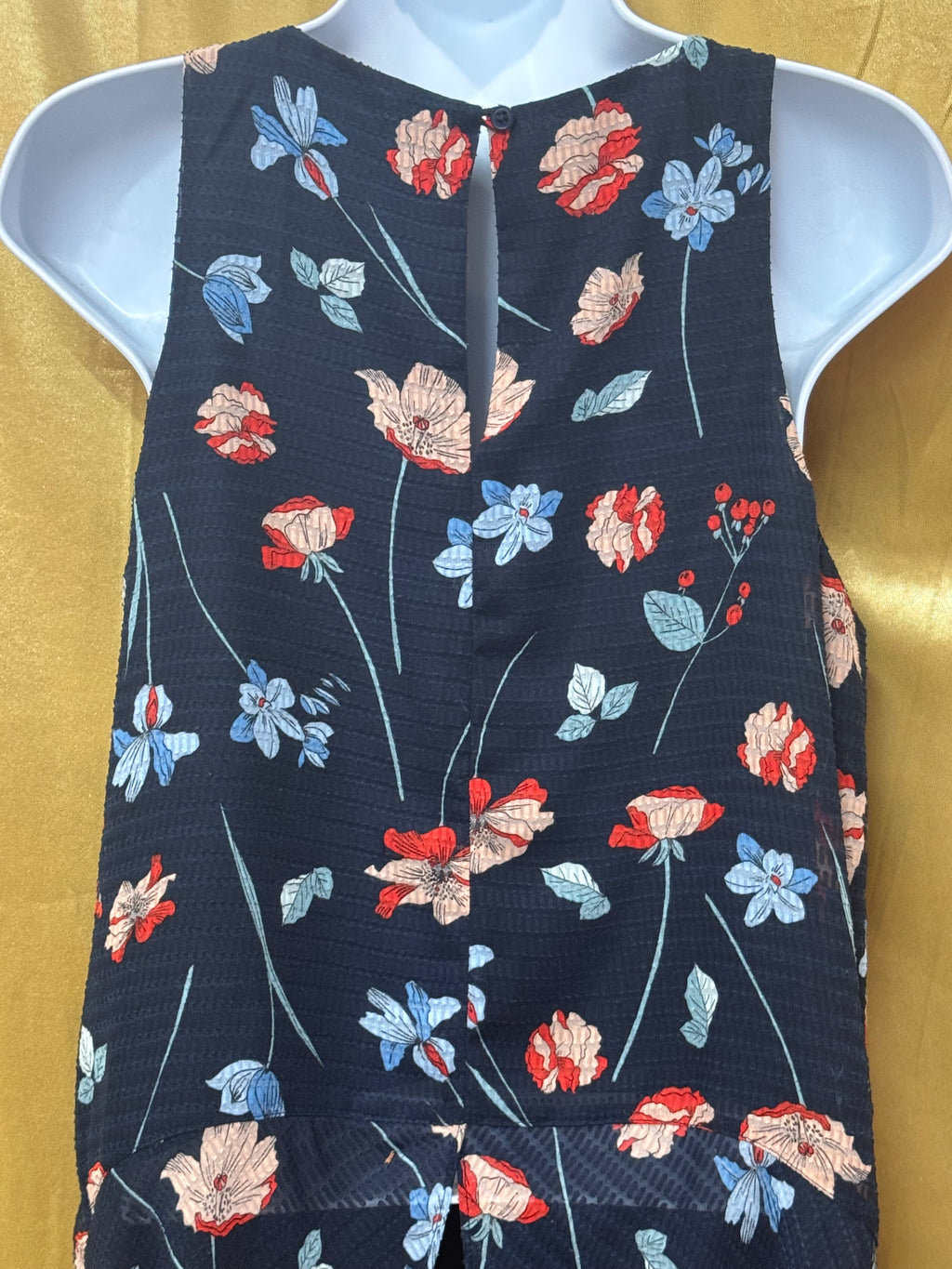 Jones New York Floral Sleeveless Blouse Size Small Navy Blue Textured Lined Top