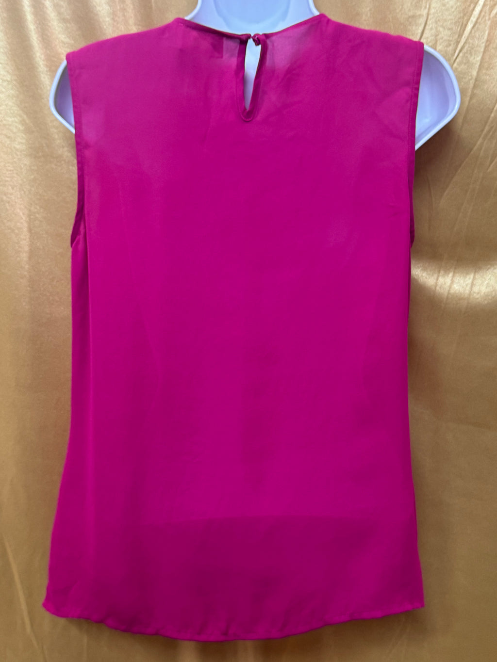 Laundry by Shelli Segal Magenta Sleeveless Pleated Blouse Size Small