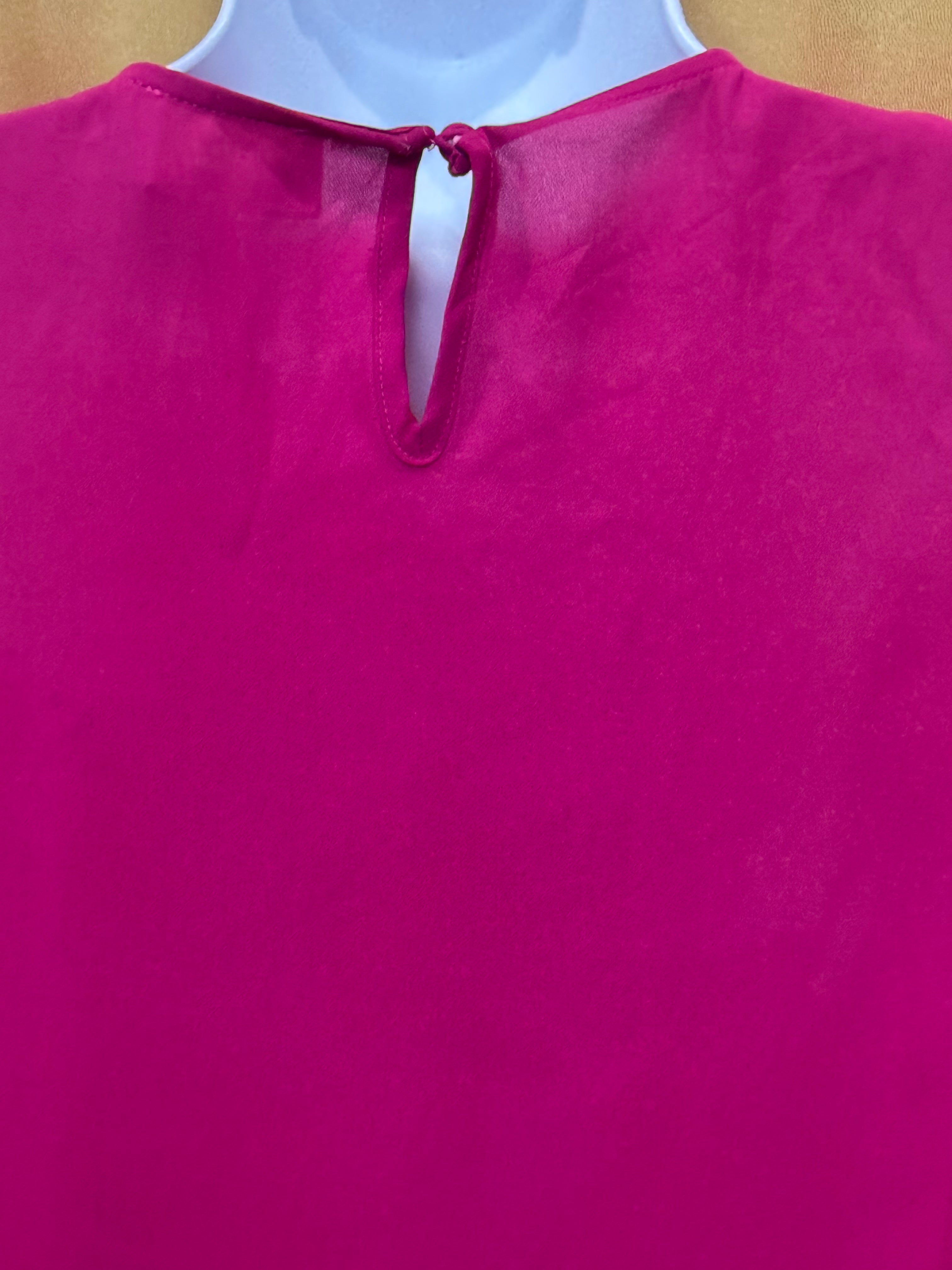 Laundry by Shelli Segal Magenta Sleeveless Pleated Blouse Size Small