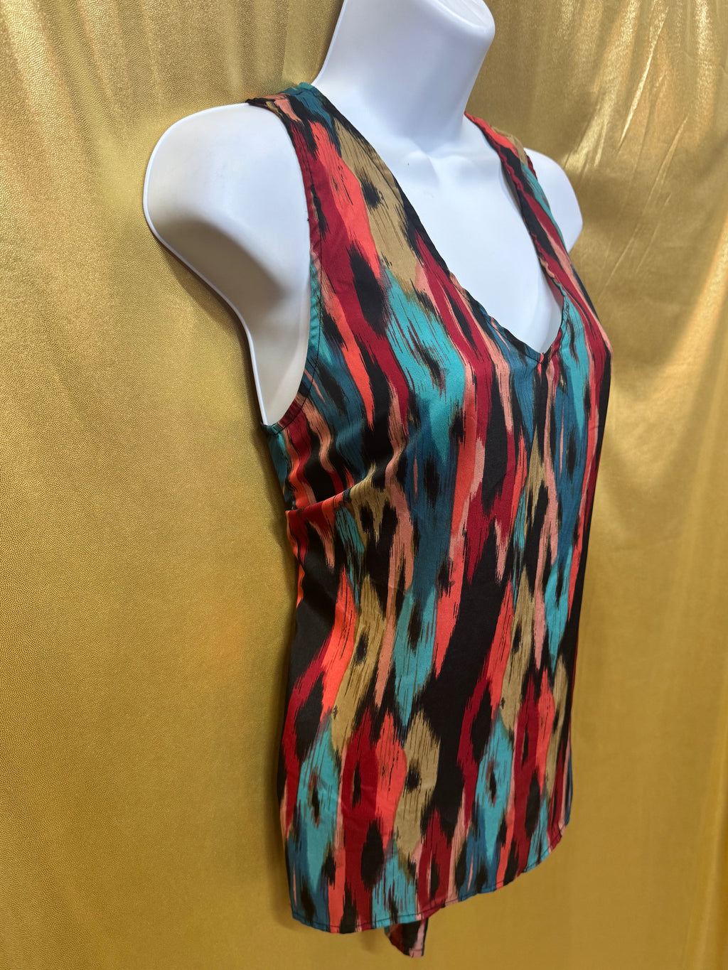 Eight Sixty Colorful Ikat Diamond V-Neck Tunic Tank Top - Size Small