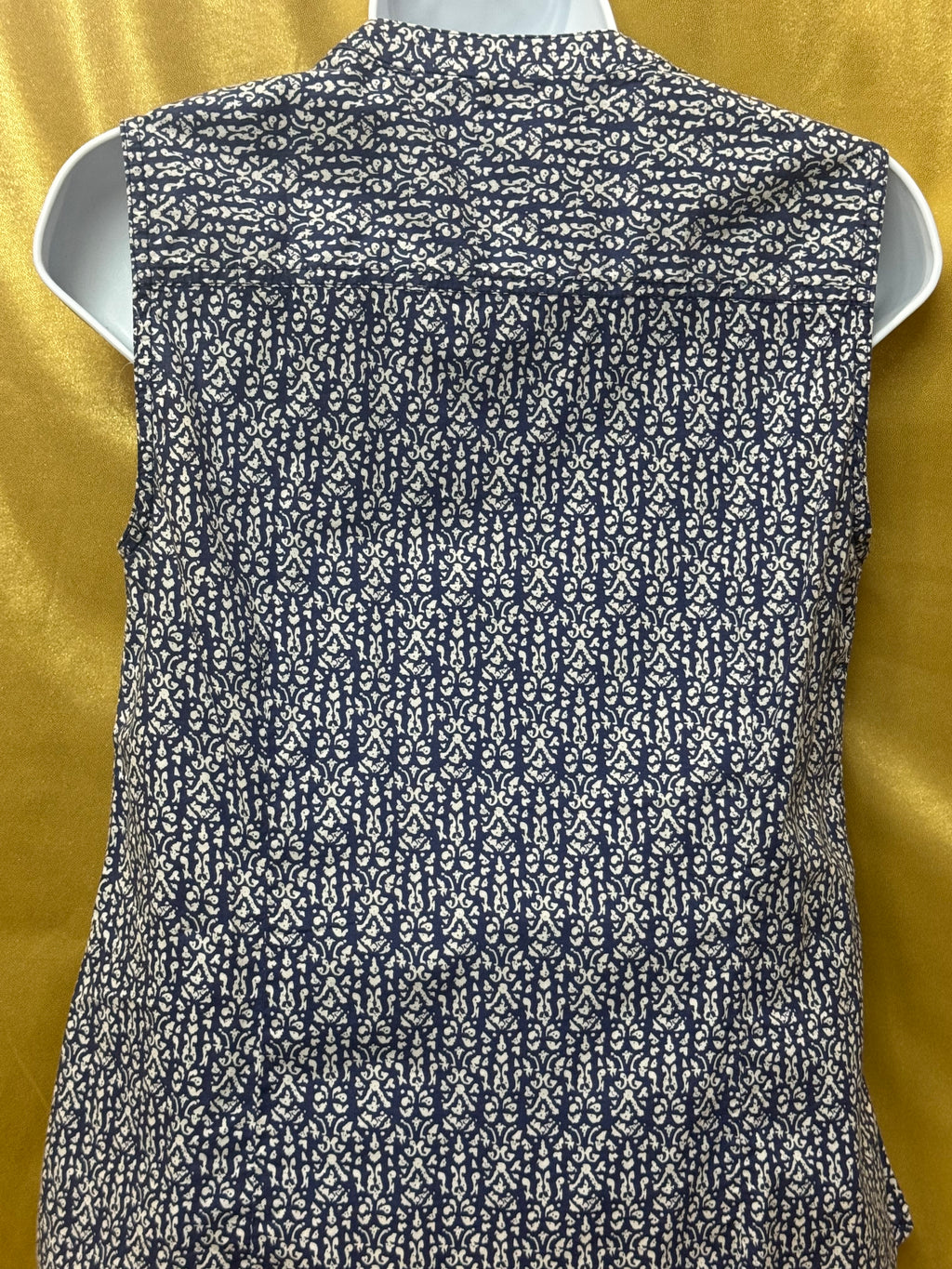 Bit & Bridle Blue & White Cotton Sleeveless Blouse - Size Small