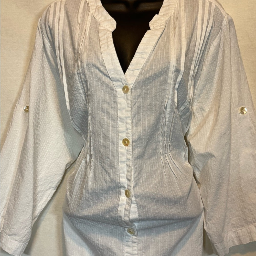 Club Z Collection White Pleated V-Neck Button Front Blouse Size 1X