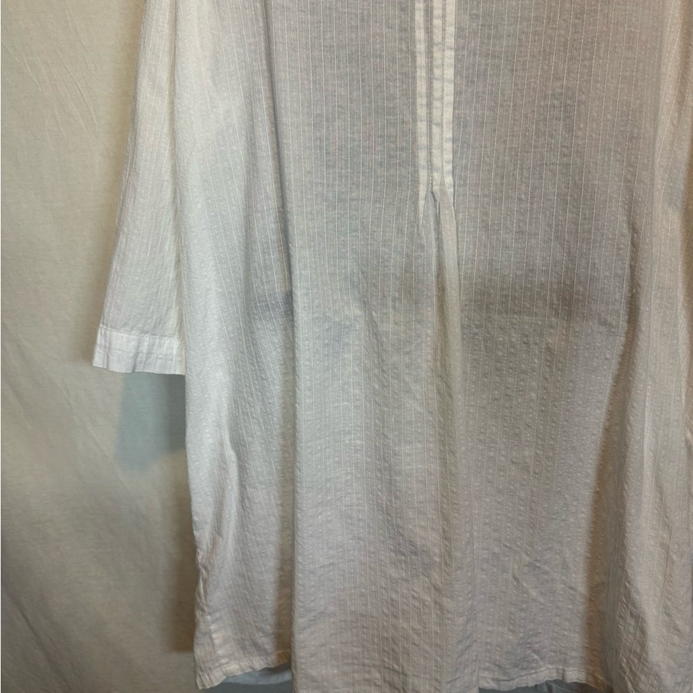 Club Z Collection White Pleated V-Neck Button Front Blouse Size 1X