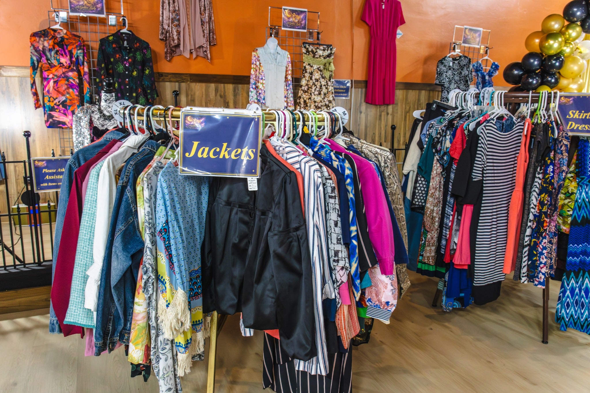 A Golden Lady Boutique Event Photo 15