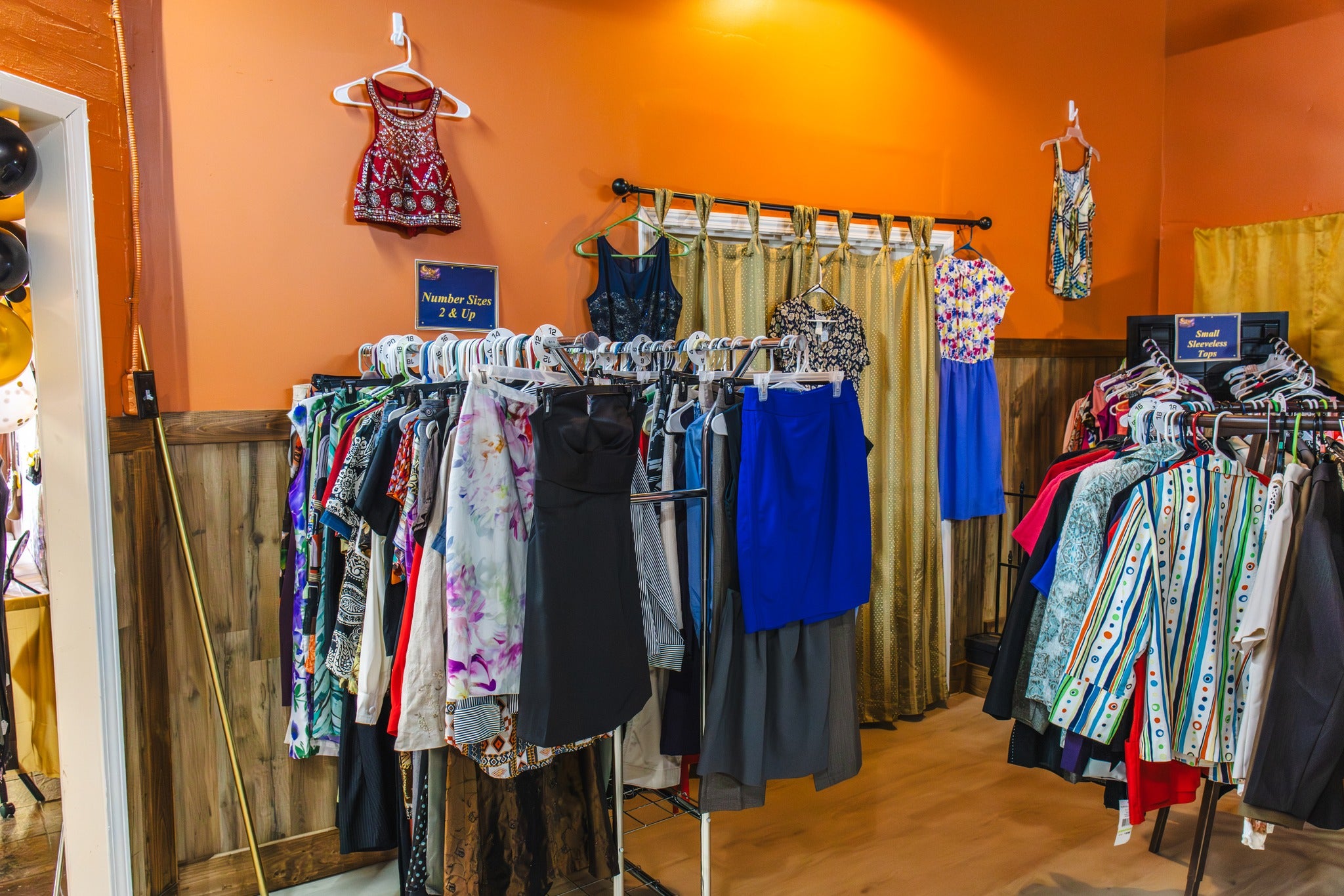 A Golden Lady Boutique Event Photo 9