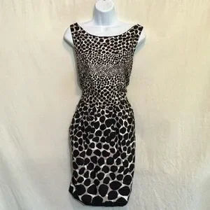 A-146 Love Cream White & Black Animal Print Sleeveless MIDI Dress‎ Size 13