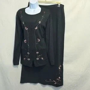 B-274 Requirements Vintage Gray‎ Embroidered 2 Piece Sweater Maxi Skirt Set Sz L