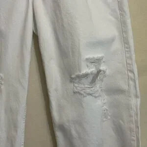 B-253 Ariat NWT White Distressed Ultra High Rise Tomboy Wide Leg Cropped Jeans‎