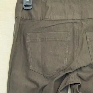 B-116 Nic & Zoe NWT Brown Elastic Waist Pull on Dress Pants Size‎ 0