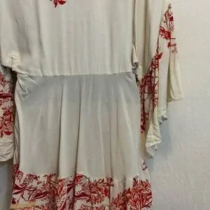 E-124 Free People Cream Red & Orange Ruffle Flowy Sleeve Pullover Blouse Size XS